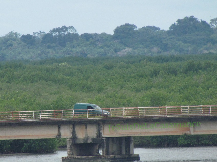 Les Ponts à Ziguinchor, Attention Danger !