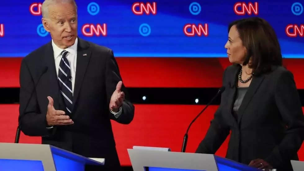 Joe Biden choisit la sénatrice Kamala Harris comme colistière