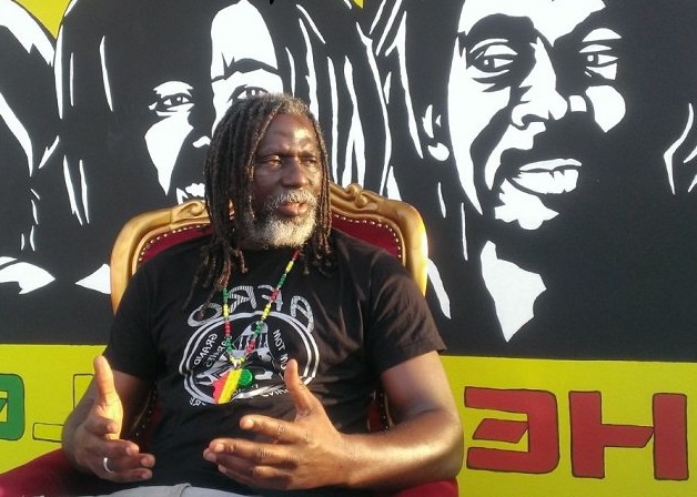 Présidentielle Ivorienne : Tiken Jah Fakoly disqualifie Gbagbo, Bédié et… Ouattara