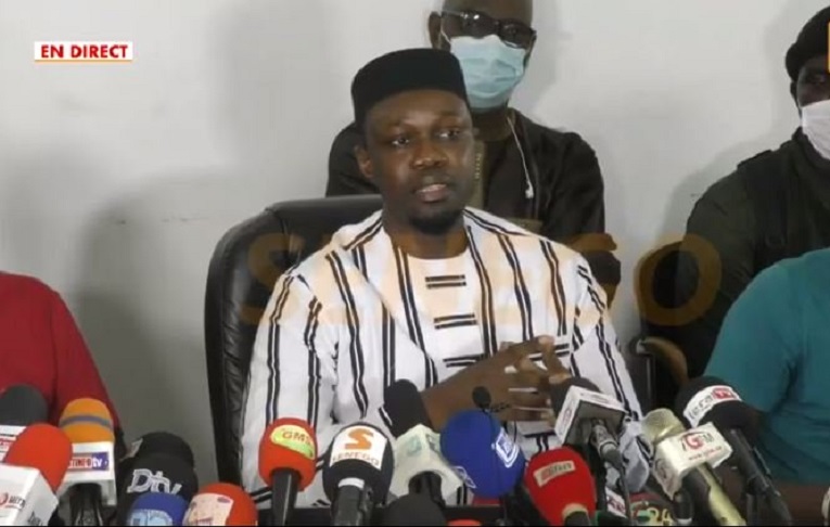 Sonko tacle de Macky Sall: «Hier soir nous avons assisté à un show présidentiel»