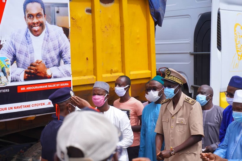 Covid-19: Le leader du mouvement "Kolda Debou" offre des masques, de gel, 5.000 moustiquaires...