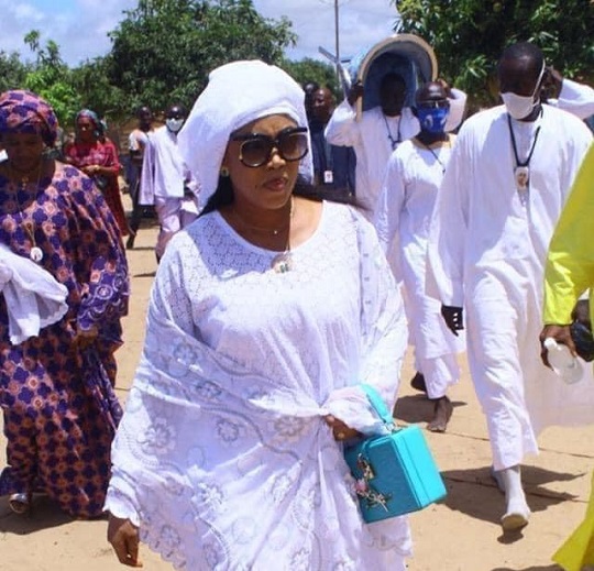 "Serigne Cheikh Saliou Mbacké l’a fait poireauter de 12h à 21h avant de l’éconduire purement et simplement"