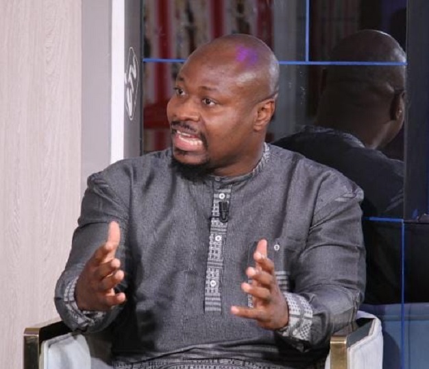 "Mansour Faye avait été corrompu en recevant une donation de voitures à ordures de Suez" 