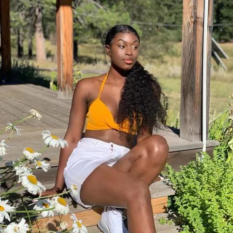 Ces nouvelles images de Mame Diarra (photos)