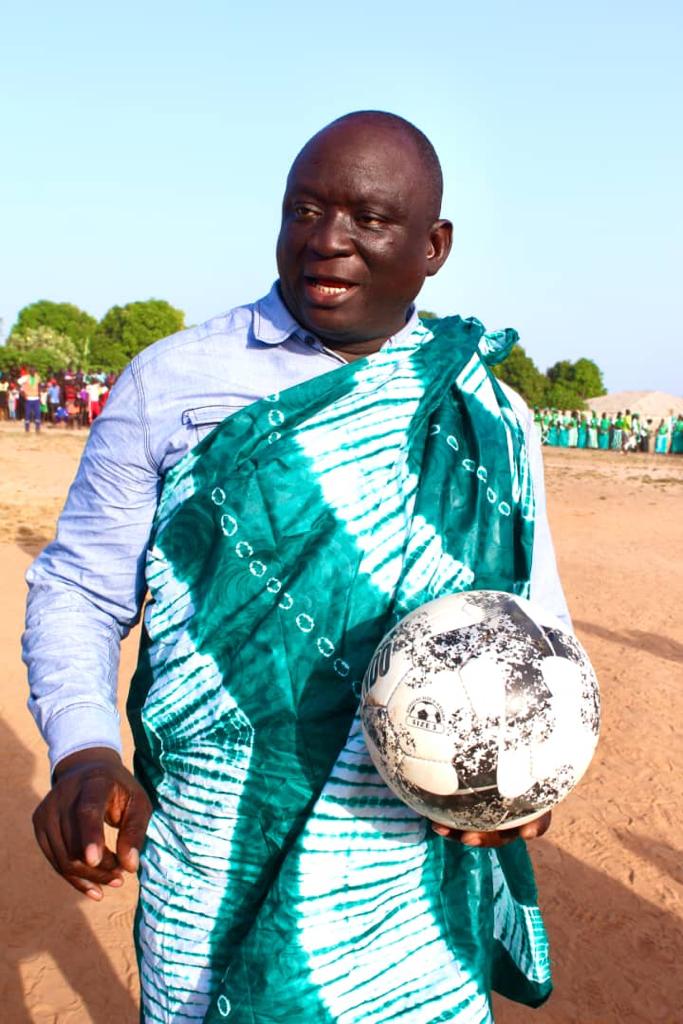 Parrain du tournoi de la zone de "Boudié", le président Seydou Sané encourage la jeunesse de Sedhiou