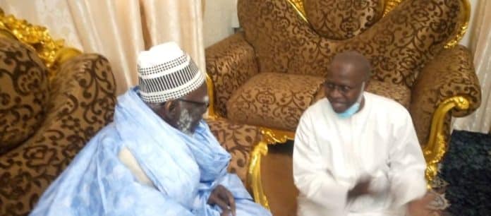 Dionne chez le Khalif général des mourides