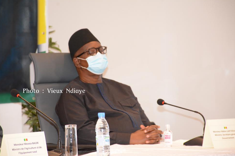 Point de presse du Gouvernement: Latif Coulibaly dormait à poings fermés !