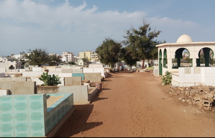 Cimetière de Yoff : Le général Mamadou Niang et le maire Idrissa Diallo inhumés 