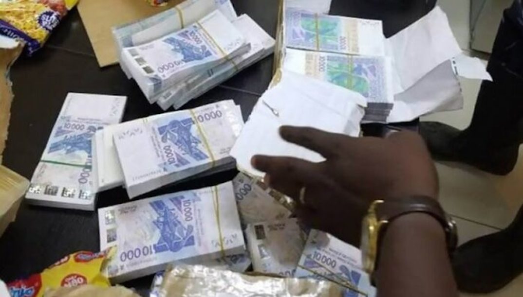 La Dic met la main sur un milliard en faux billets