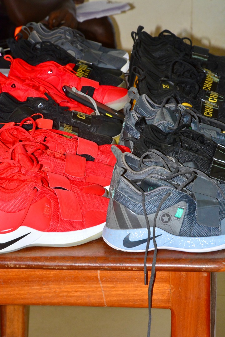 Apres les équipes de football du Sud, le président Seydou Sané équipe l’équipe féminine de CEMT basketball 