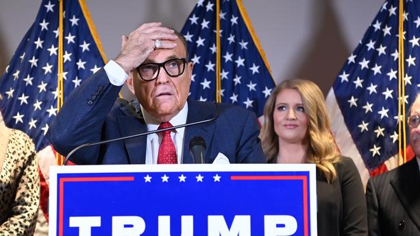 L'avocat de Trump, Rudy Giuliani, attaqué pour diffamation