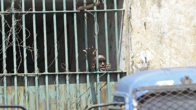 Guinée: Amnesty dénonce la mort de quatre détenus