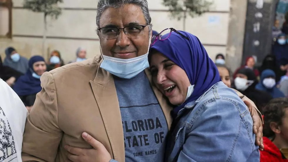 Égypte : après quatre ans de prison, un journaliste d'Al-Jazira libéré