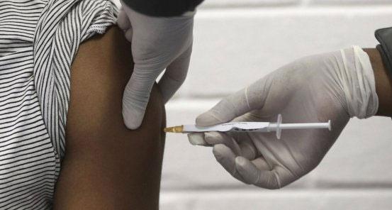 ENTRE MEFIANCE ET CONFIANCE