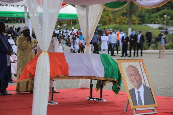 Côte d’Ivoire : Arrivée de la dépouille  du Premier ministre Hamed Bakayoko à Abidjan