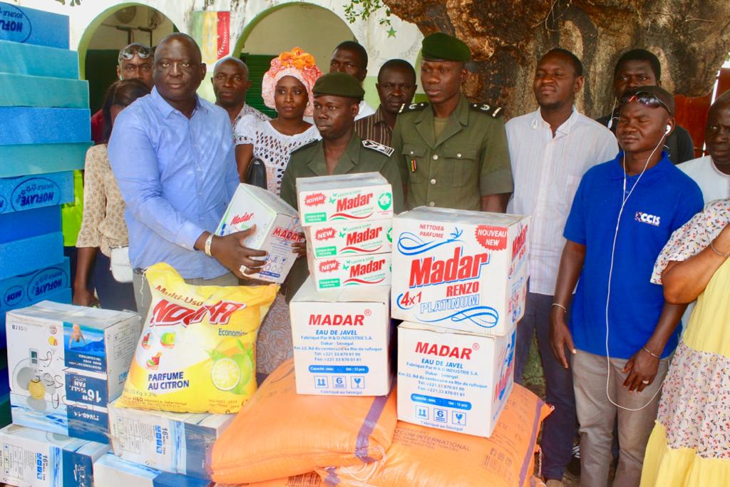 MAC de Ziguinchor: Seydou Sané offre des matelas, des produits alimentaires... aux détenus