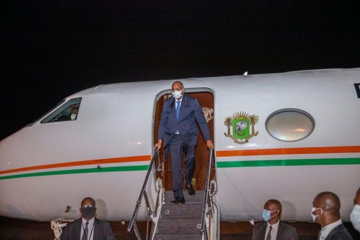 Le Premier Ministre Ivoirien à sa descente d’avion : "Je suis revenu en pleine forme..."