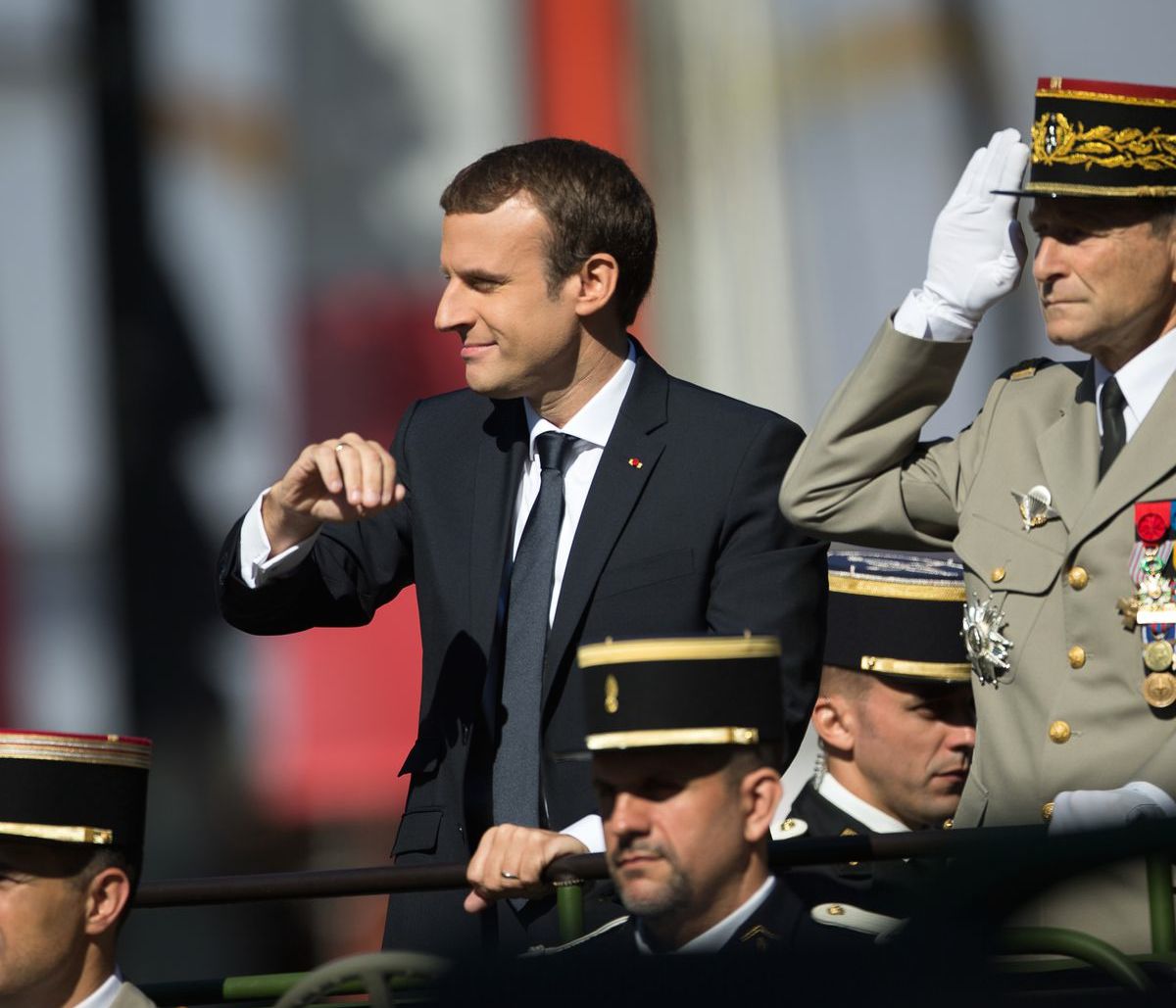Emmanuel Macron menace de retirer les militaires français du Mali