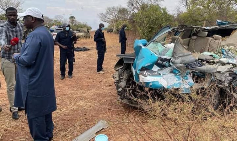Décès par accident de 3 agents de "Leral.Net" : Macky SALL sur les lieux du drame