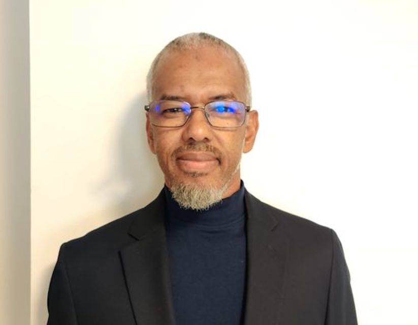 Dr Ousmane Diallo du MRDS : "Offusquons-nous de voir des immeubles à milliards alors que notre peuple  languit dans la pauvreté abjecte"