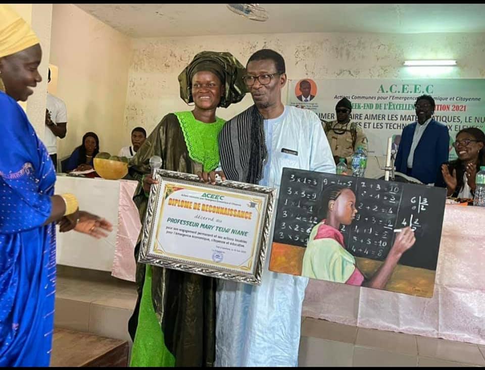 Week-end de l’Excellence à Ziguinchor : Mary Teuw Niane livre un cours magistral aux élèves