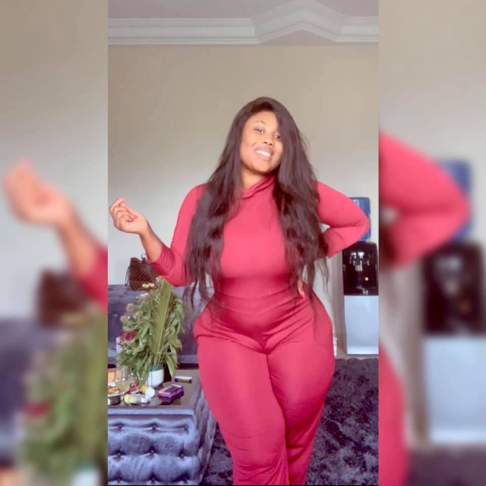 Les nouvelles images de la  jetsetteuse Amina Saleh et sa vie de luxe 