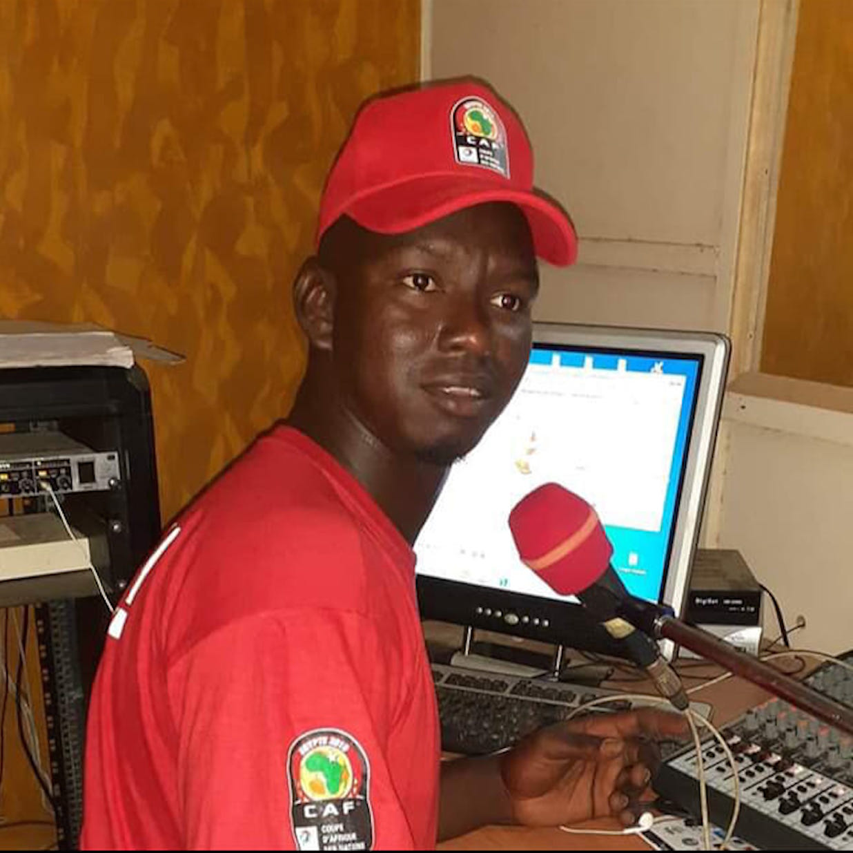 PODOR:  DJ Papa Talla de la radio "Douera Fm" meurt par électrocution
