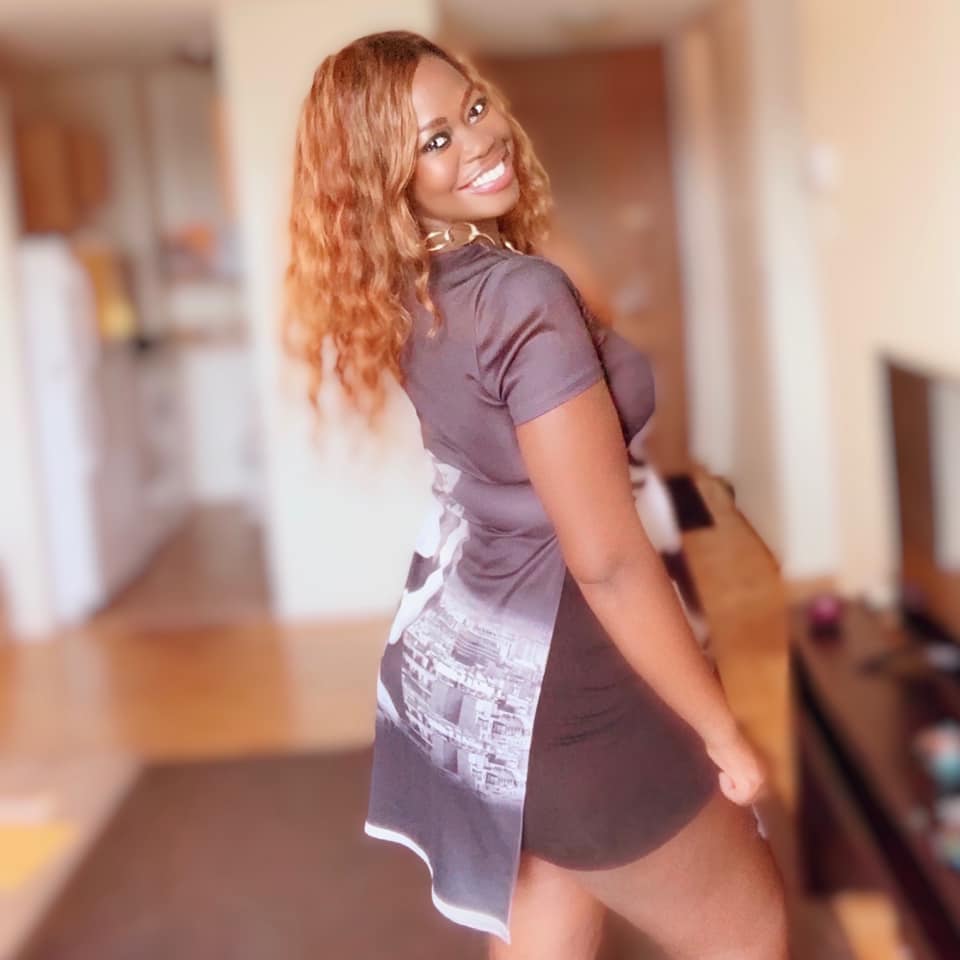 La chanteuse Sénégalaise Myrène montre sa forme généreuse !!!