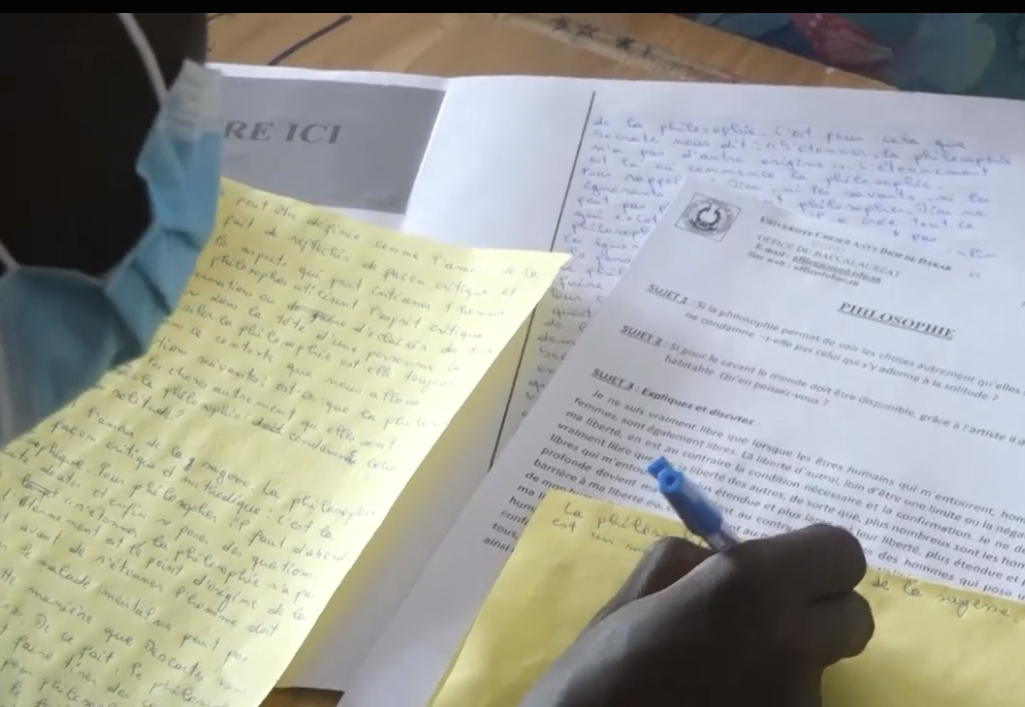 BAC 2021 : 108 candidats exclus pour tricherie