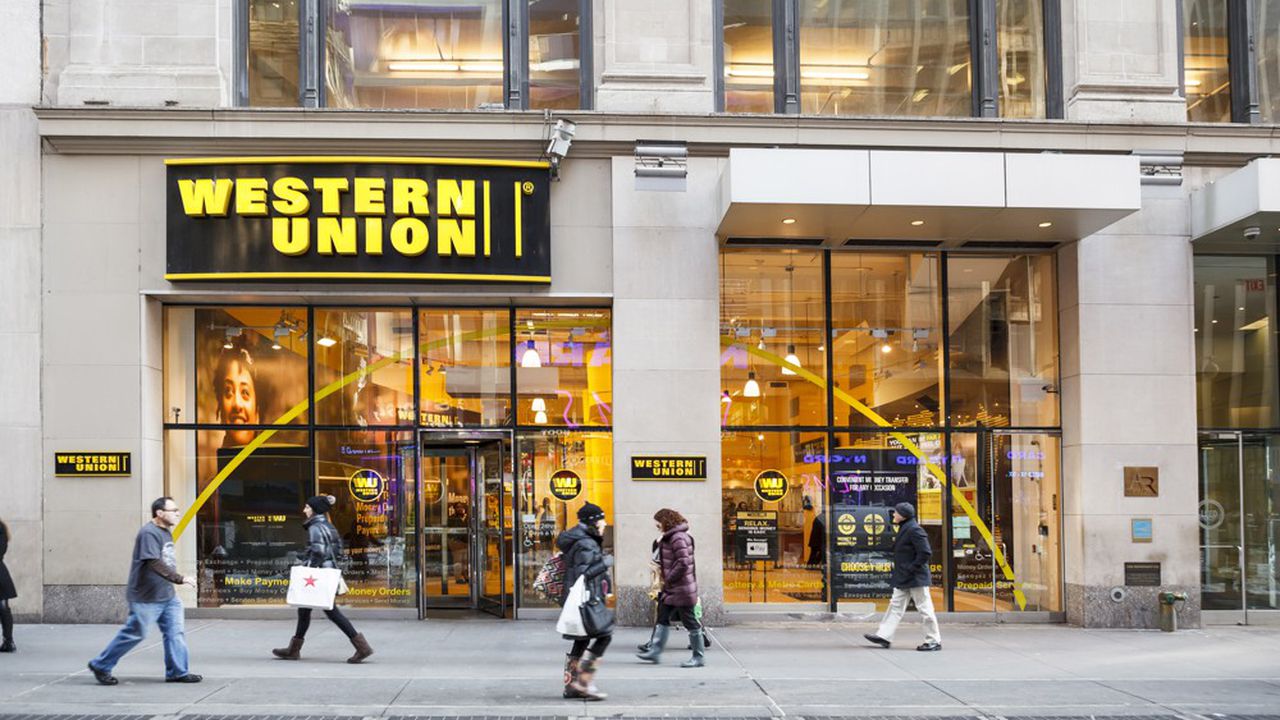 Afghanistan: Le géant des transferts de fonds "Western Union" reprend ses activités