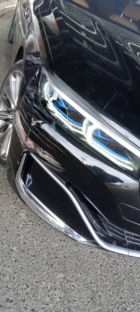 "Ma voiture a été attaquée et cassée. Ce sont les policiers qui l’ont fait alors qu’il y’avait les entrants"