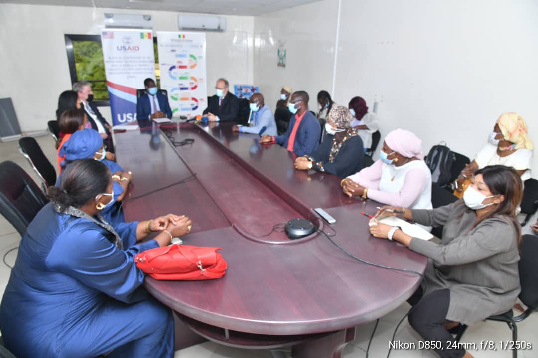 Lutte contre la Covid-19 : le Sénégal reçoit un don de 265.590 doses de vaccins Pfizer...