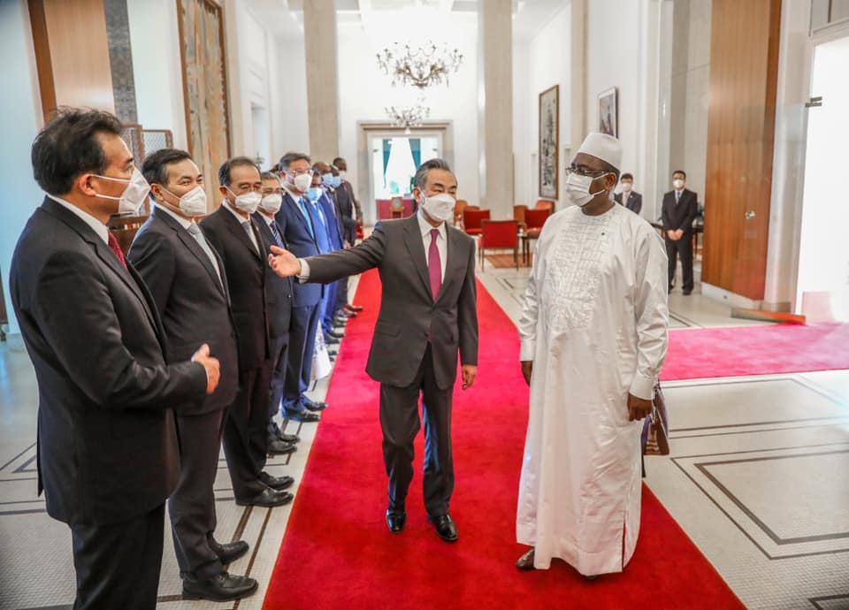 Coopération sino-africaine : Macky a reçu le Ministre Chinois des affaires étrangères