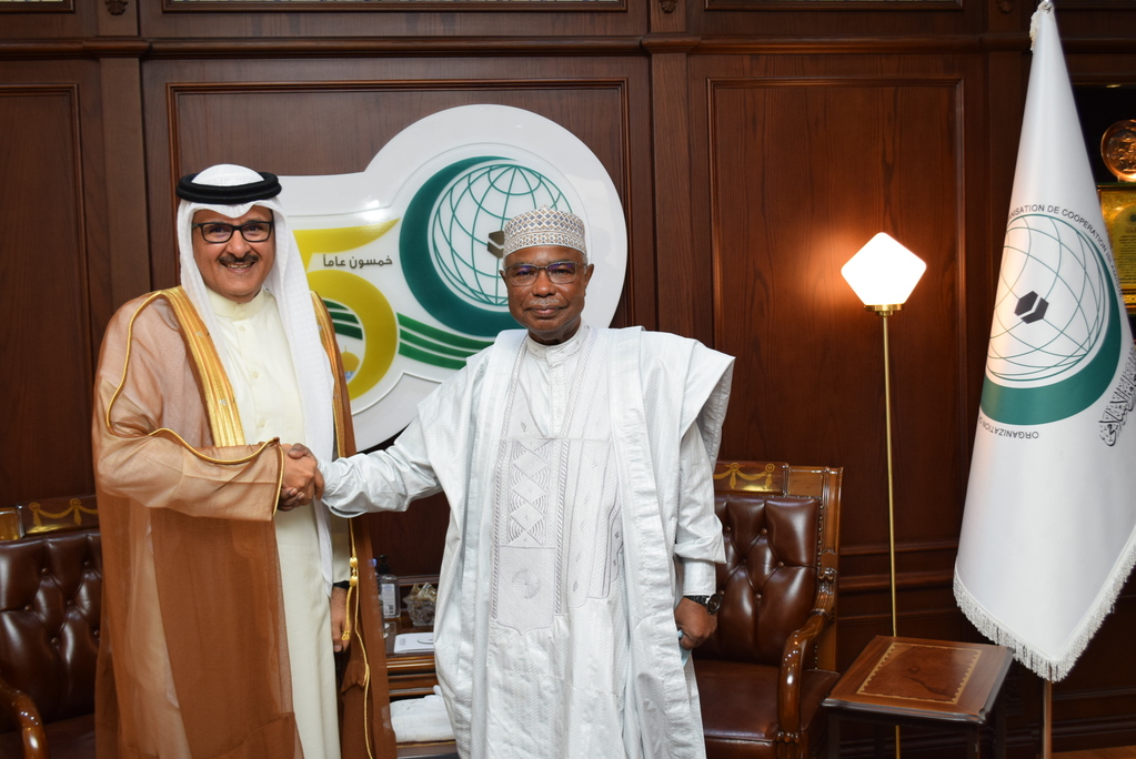 DJEDDAH : Le Secrétaire Général de l’OCI reçoit Wael Youssef El-Anzi, Consul général de l’Etat du Koweït