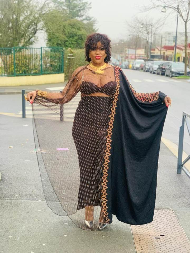 La chanteuse Guigui Sarr, une fervente chrétienne, fête noël !!!