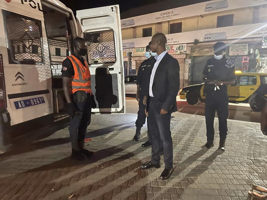 Pour parfaire son image, Antoine Diome mobilise la police pour un "Doxantou" dans les rues de Dakar