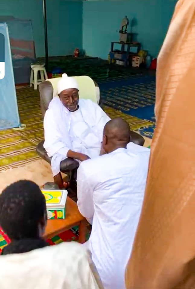 Ousmane Sonko a rencontré Serigne Cheikh Saliou Mbacké (Photos)