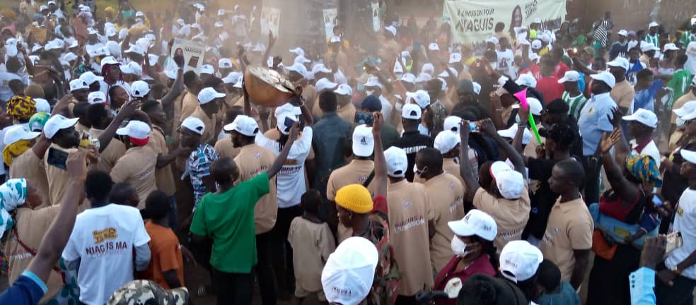 Locales 2022 : La candidate Benno Book Yaakaar Victorine anquediche Ndeye mobilise à Niaguis