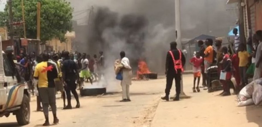 Koumpentoum : Le véhicule du candidat de la coalition "And Defer sa Gox" incendié