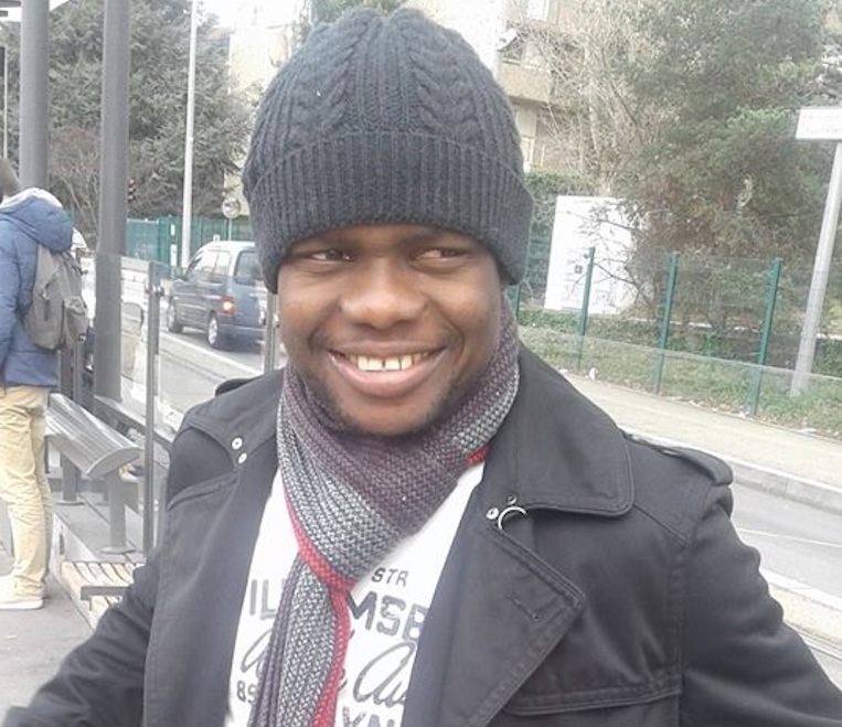 Chimère Junior LOPY, journaliste sur les locales  dans sa commune de Boutoupa Camaracounda : "Malang Gassama et Ousmane Sandeng, c'est bonnet blanc, blanc bonnet" 