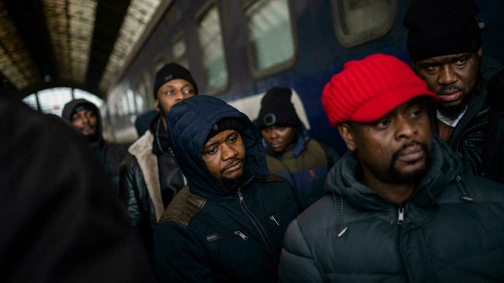 Guerre en Ukraine: l'UA dénonce le traitement raciste dont sont victimes les Africains