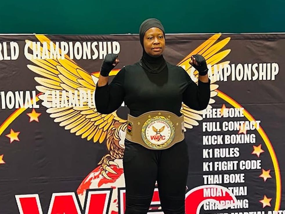 Zeynab Bint Makhtari devient championne d'Europe de Kickboxing