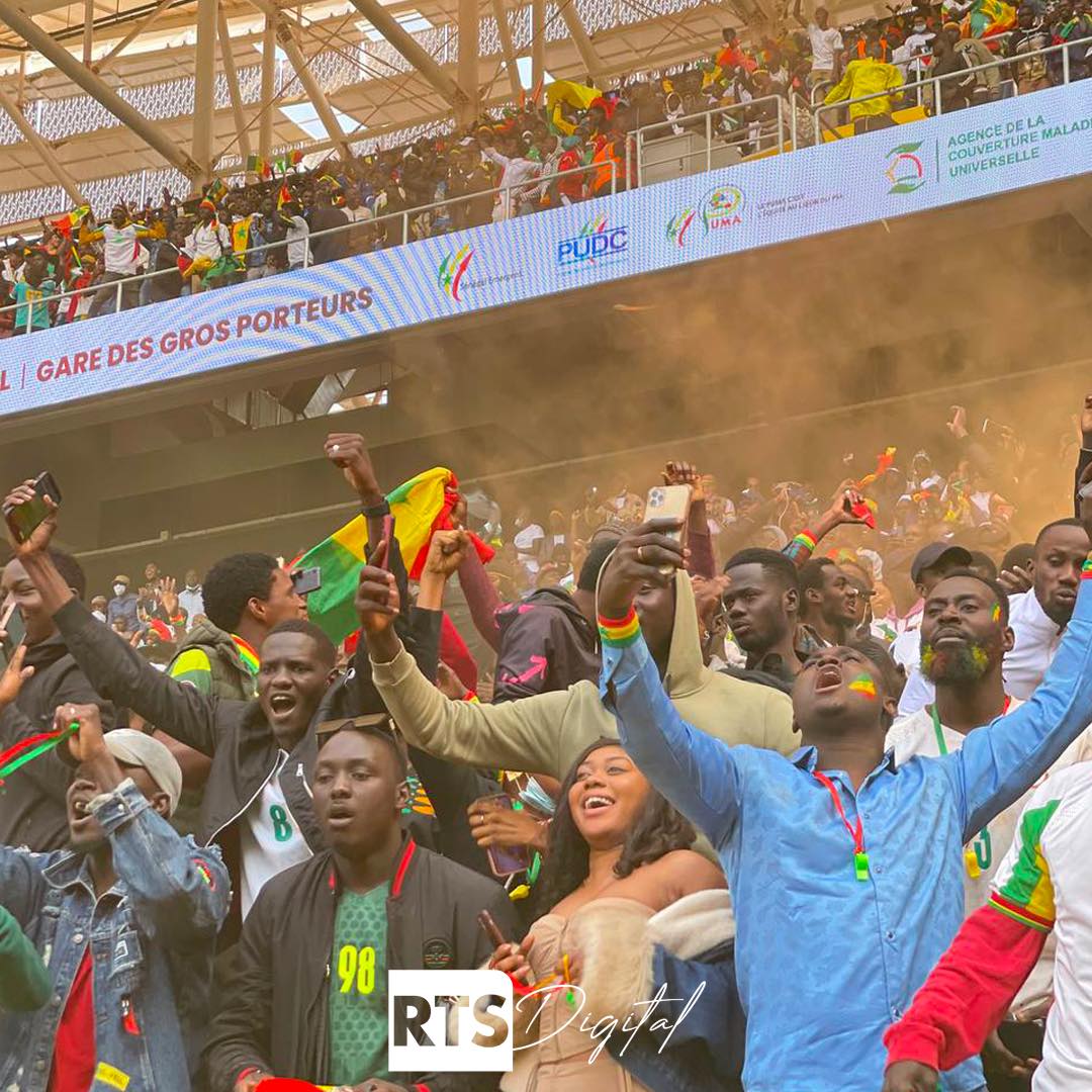 Football: le Sénégal se qualifie au Mondial 2022 aux tirs aux buts face à l'Égypte