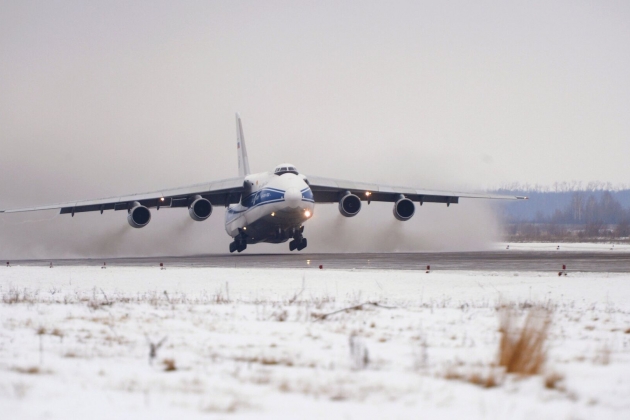 ​12 avions de transport russes confisqués en Ukraine