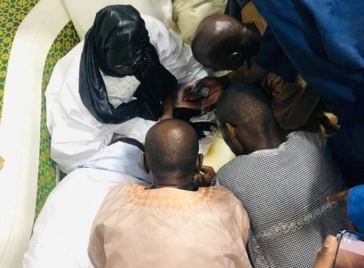 Le Capitaine Seydina Oumar Touré reçu par le Khalif Général des Mourides, Serigne Mountakha Mbacké