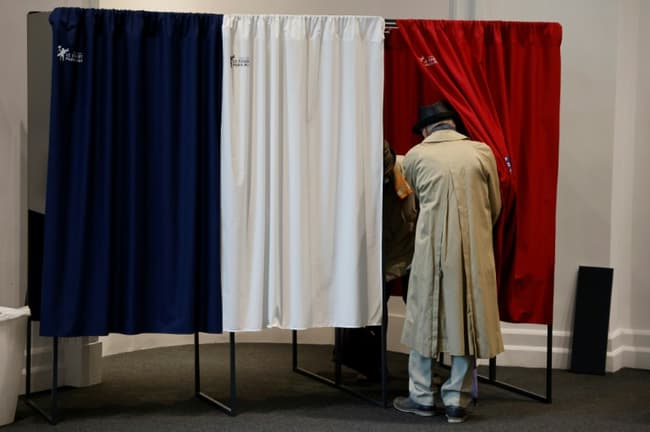 France : la plupart des bureaux de vote ferment leurs portes
