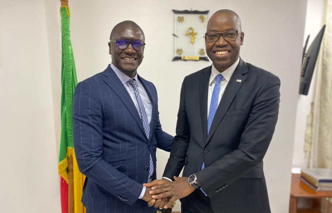Sénégal : Le camp présidentiel renforce sa communication et lance la plateforme politique "PARÉ"