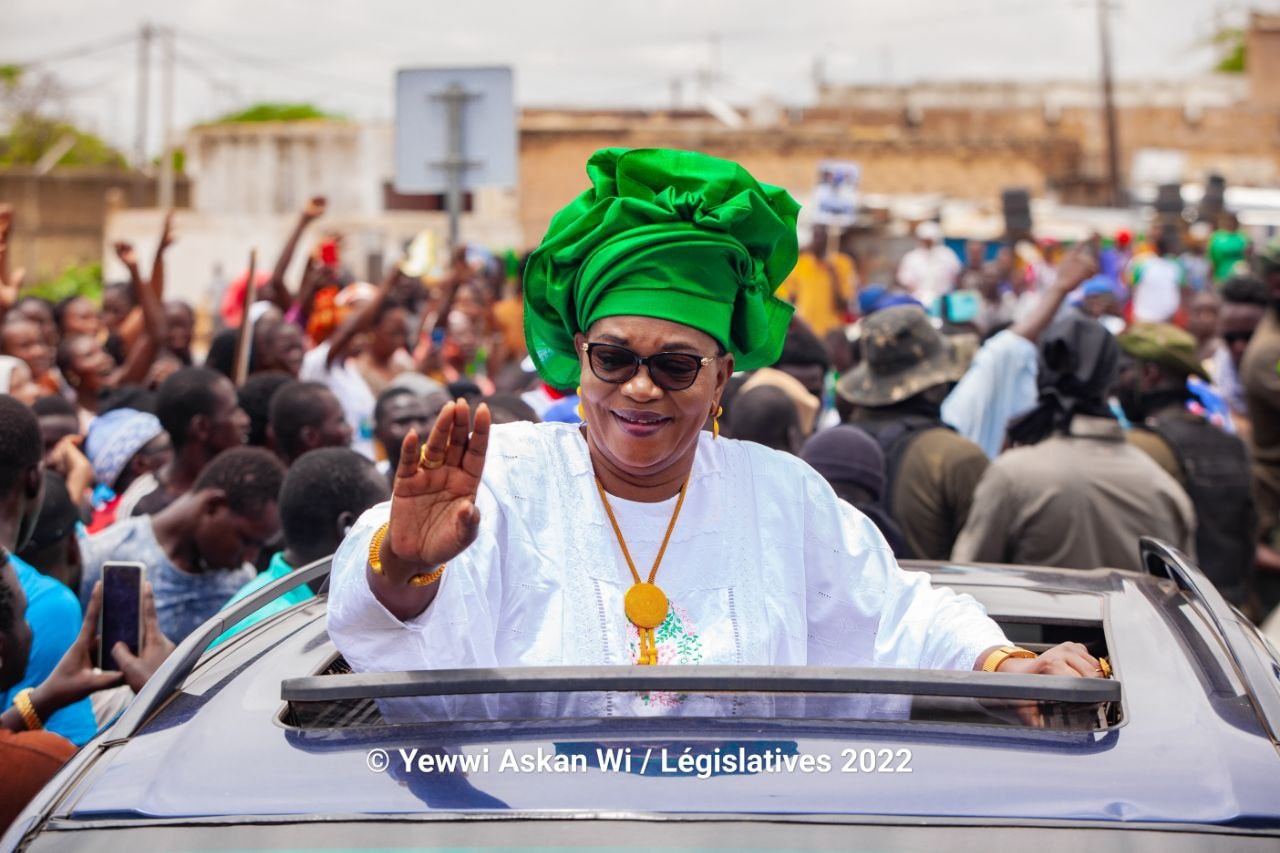 Yewwi Askan Wi : Aida Mbodji fait sa première apparition 