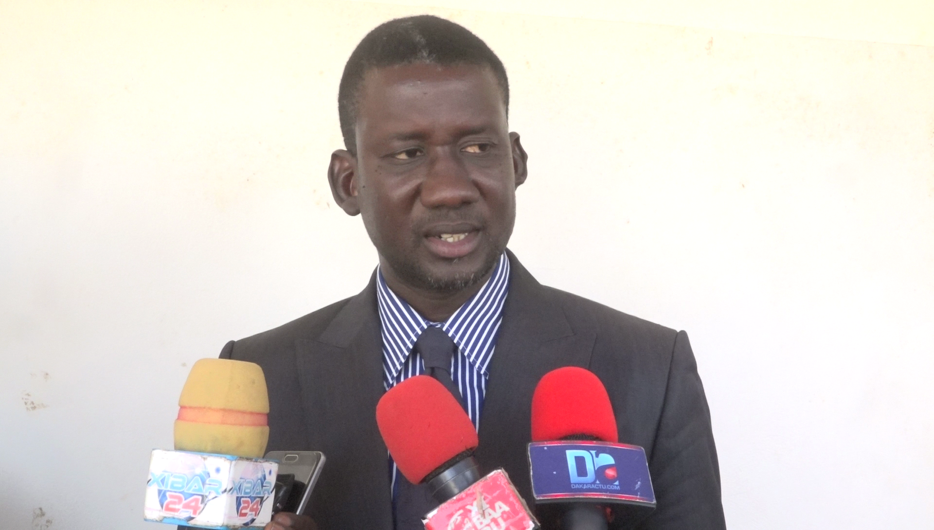 Abdou Mbacké Ndao : «Quand tu refuses de t’agenouiller devant Macky, il te combat...Le Pse et le Pudc sont des échecs …  »