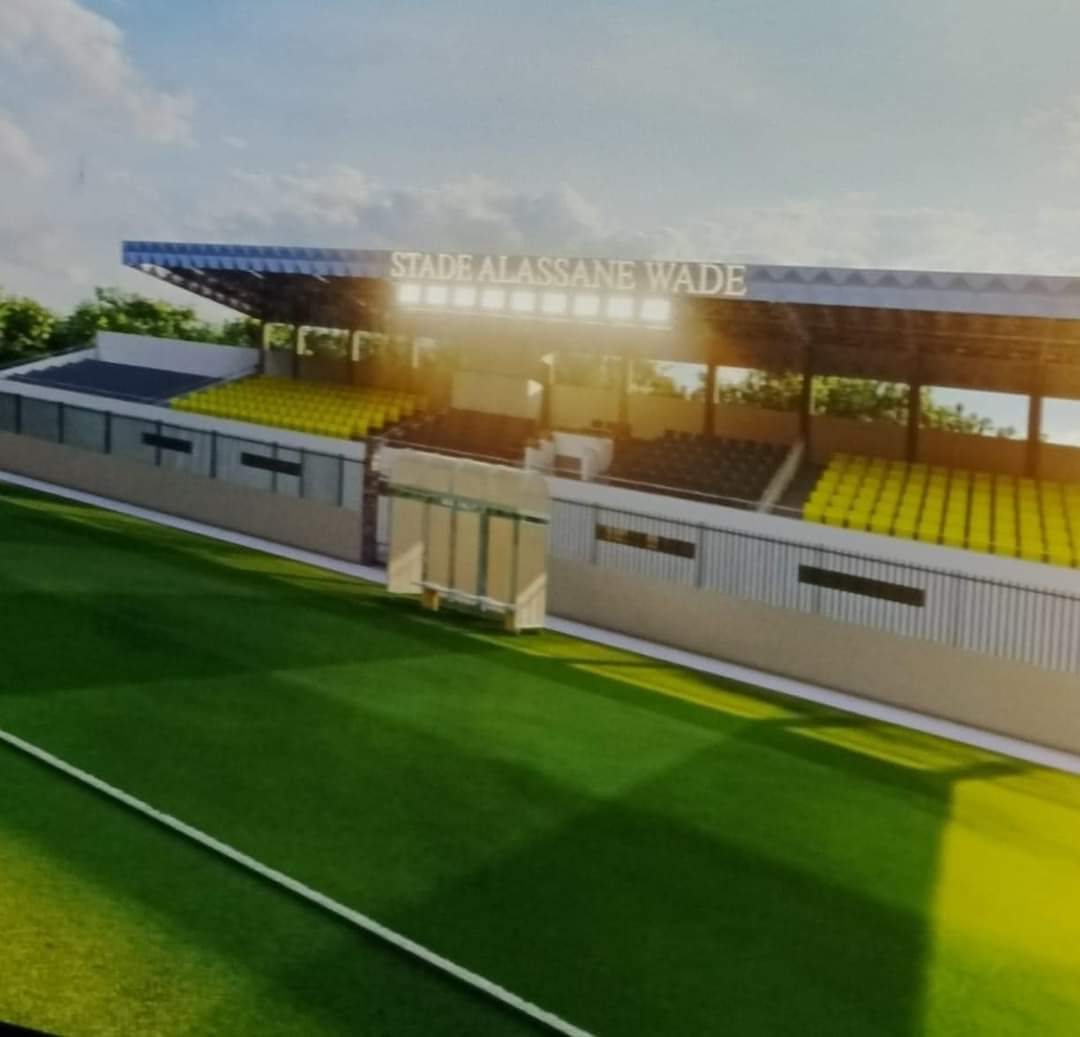 Promesse tenue du maire Racine Sy : Une pelouse synthétique pour le stade Alassane Wade de Podor